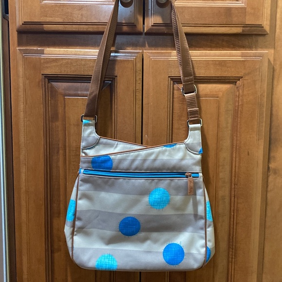 ***CLEARANCE SALE**  NWT VERA BRADLEY LIGHTEN UP SLIM CROSSBODY BAG - Picture 2 of 8